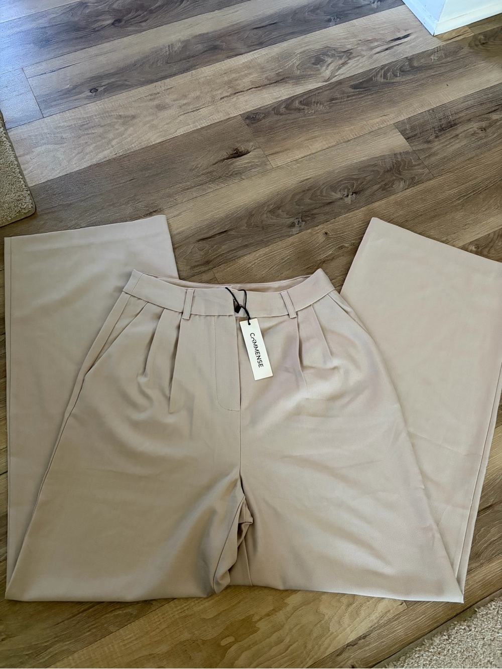 NWT COMMENSE Beige Wide Leg Pleated Trousers Pants High Waist Womens Size Small